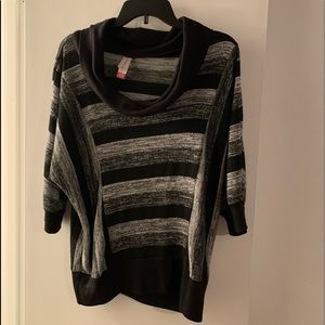 Black & gray sweater